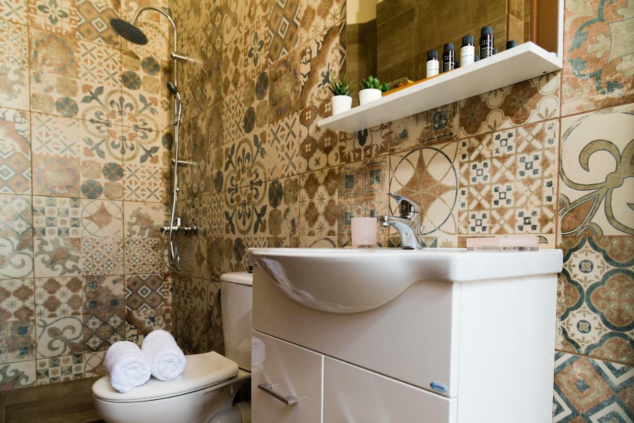 Ch Adrianou Suites Αθήνα Εξωτερικό φωτογραφία