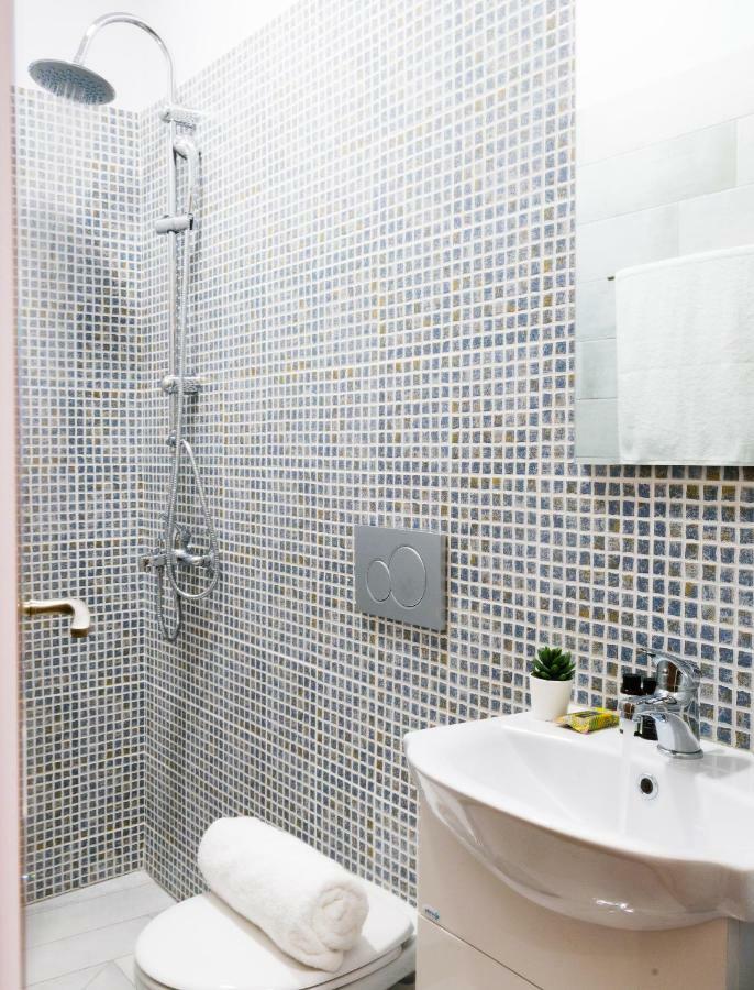 Ch Adrianou Suites Αθήνα Εξωτερικό φωτογραφία